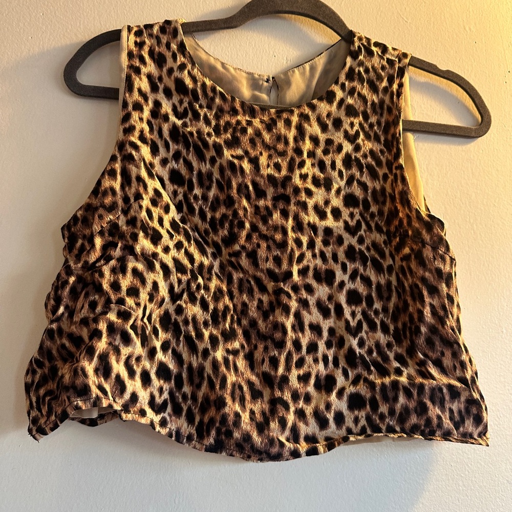 Leopard Print Sleeveless crop Top